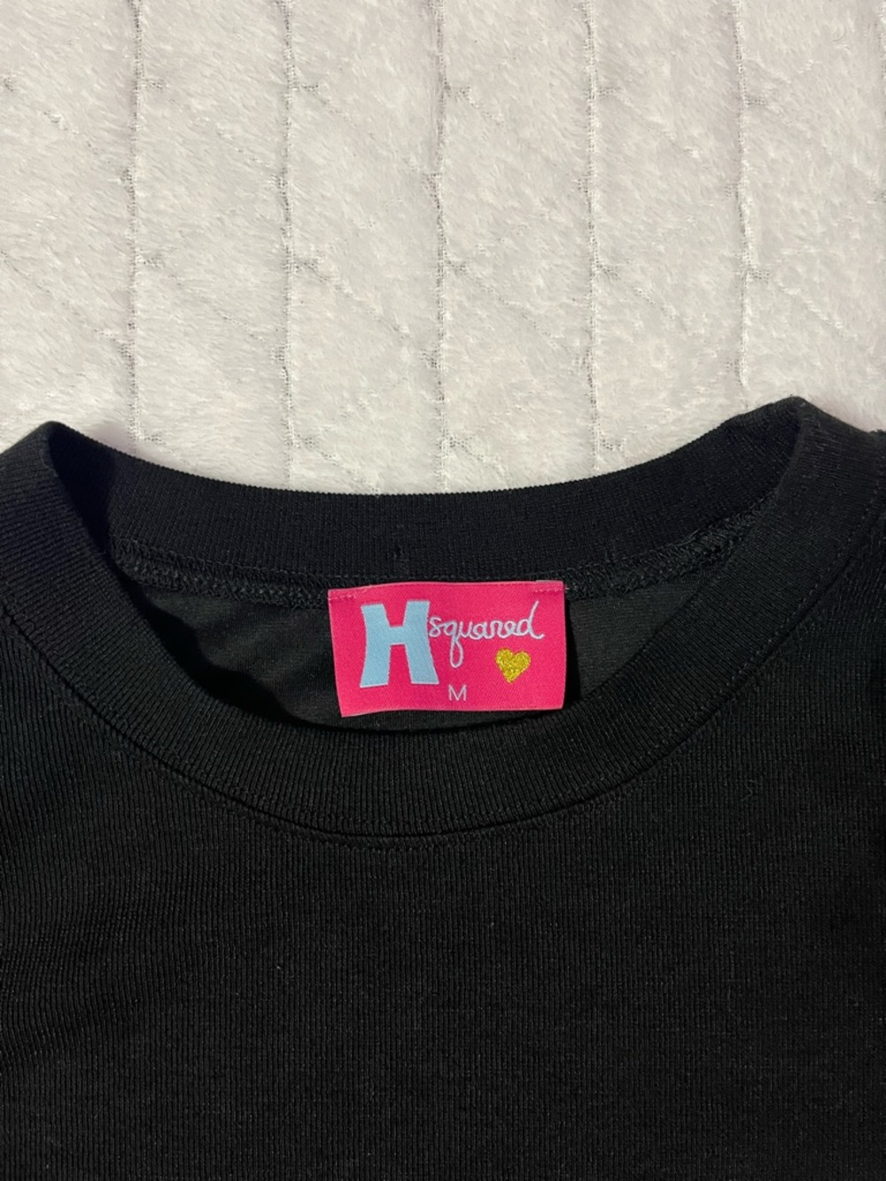 H Squared BEULAH Black Crew Neck Top with Emerald Velvet Bell Sleeves Sz M - Picture 3 of 8